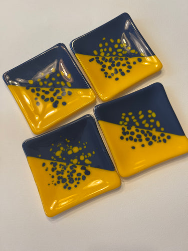 Positive/Negative Dessert Plate in Blue/Gold